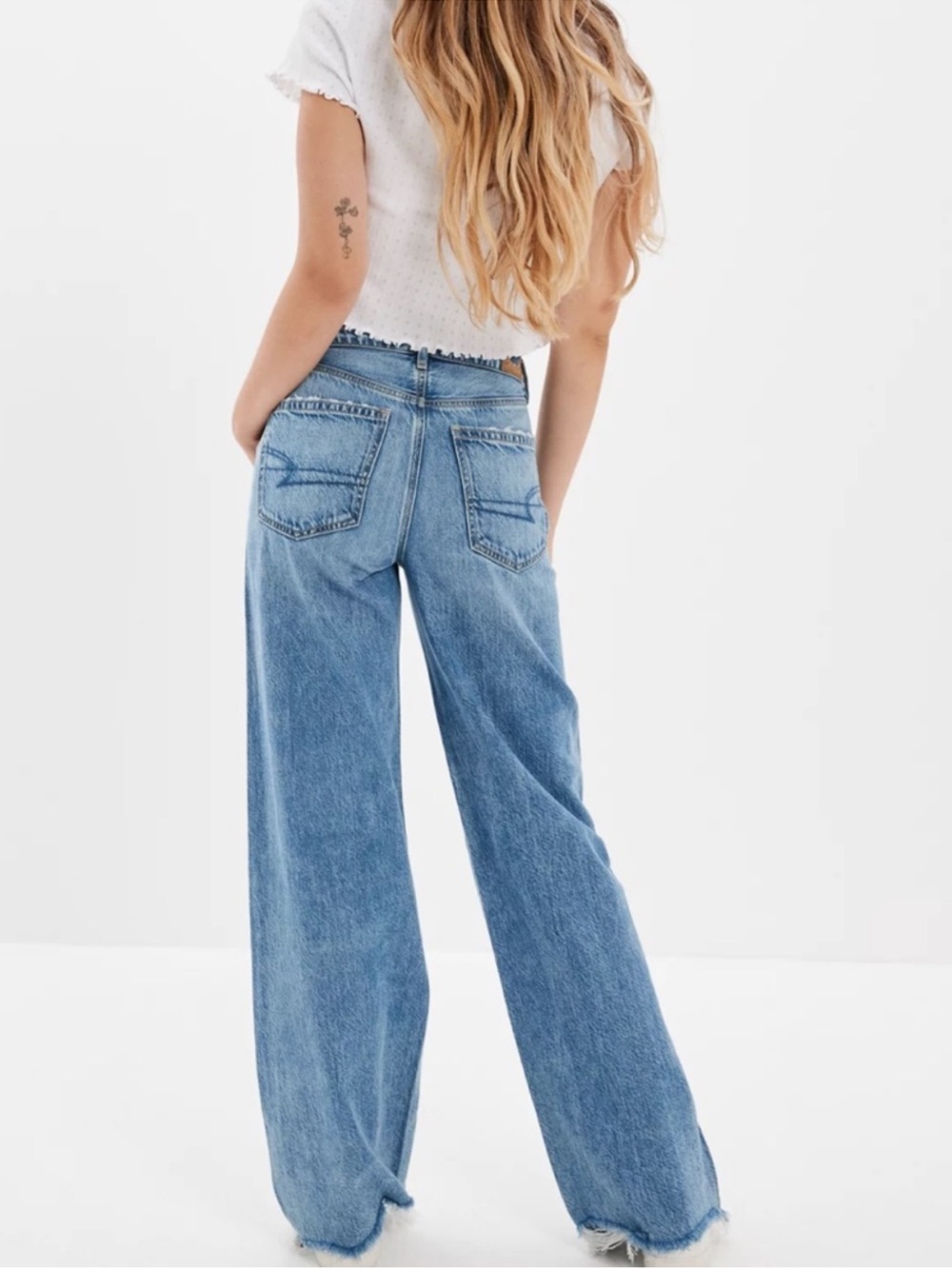 American Eagle Dreamy Drape Super High Rise Baggy Wide Leg Jeans - Size 8 LONG - Picture 5 of 5